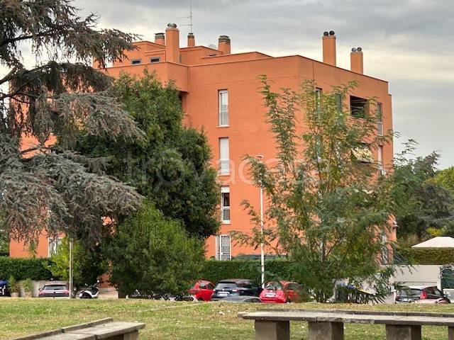appartamento in vendita a Roma in zona Torre Gaia