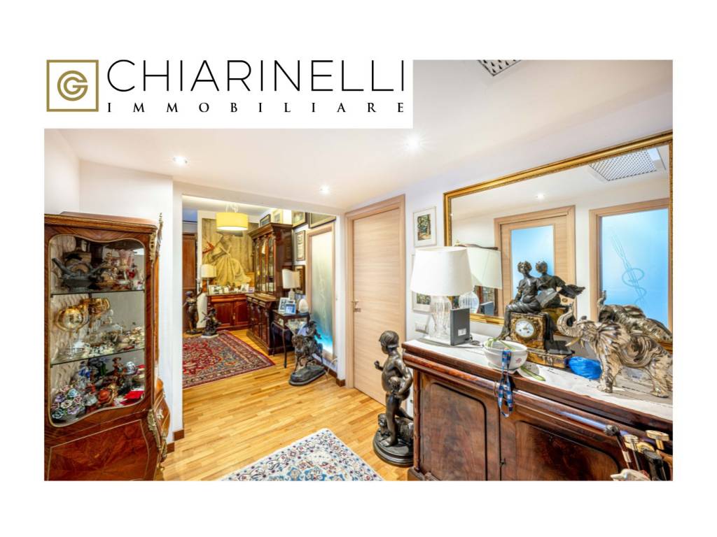 appartamento in vendita a Roma in zona Ardeatino