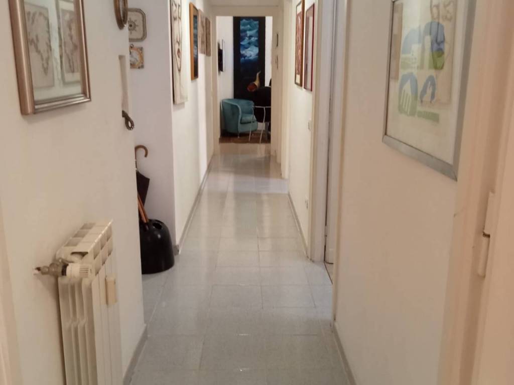 appartamento in vendita a Roma in zona Ostiense