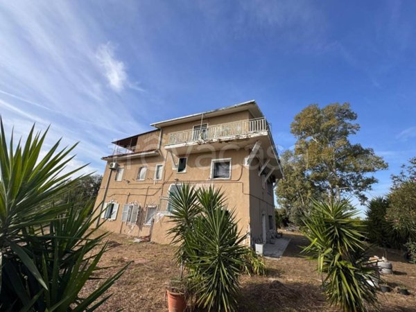 casa indipendente in vendita a Roma in zona Cesano