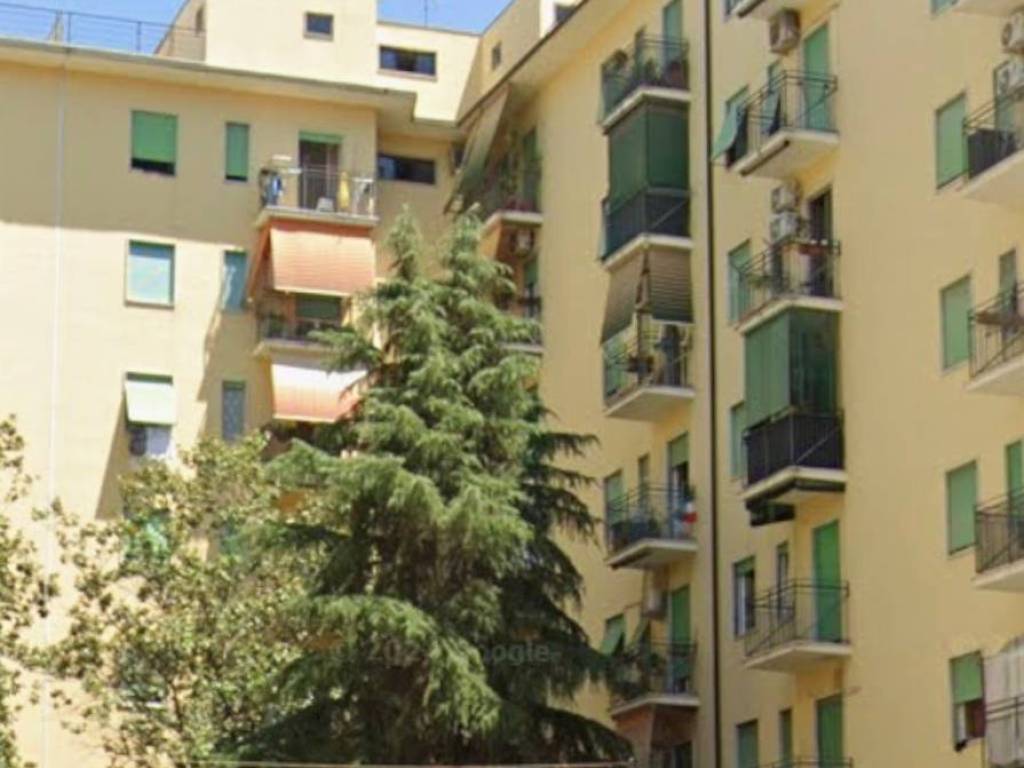 appartamento in vendita a Roma in zona Don Bosco