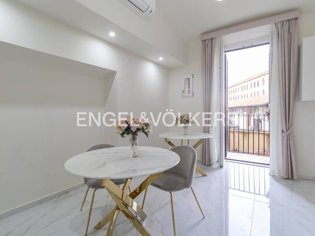 appartamento in vendita a Roma in zona Esquilino