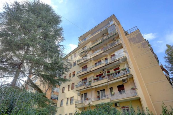 appartamento in vendita a Roma in zona Ostiense
