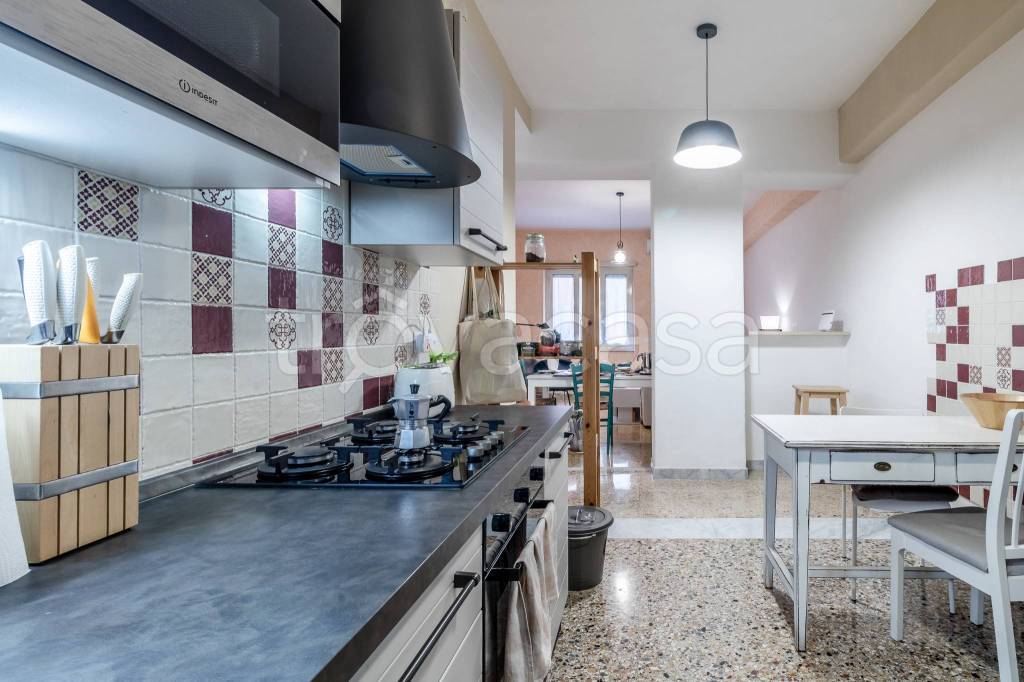 appartamento in vendita a Roma in zona Prenestino-Labicano