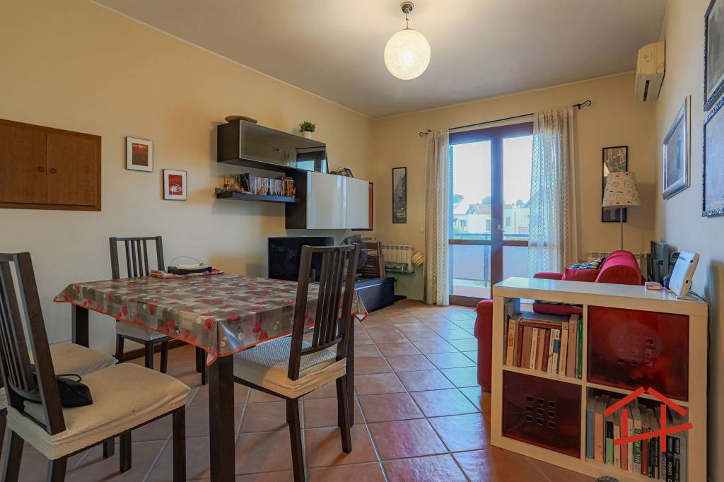 appartamento in vendita a Roma in zona Infernetto