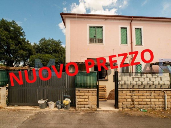 appartamento in vendita a Roma in zona Castel di Leva