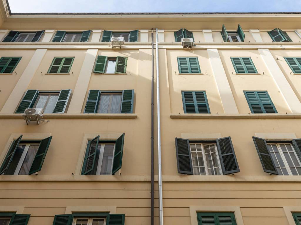 appartamento in vendita a Roma in zona Appio Latino