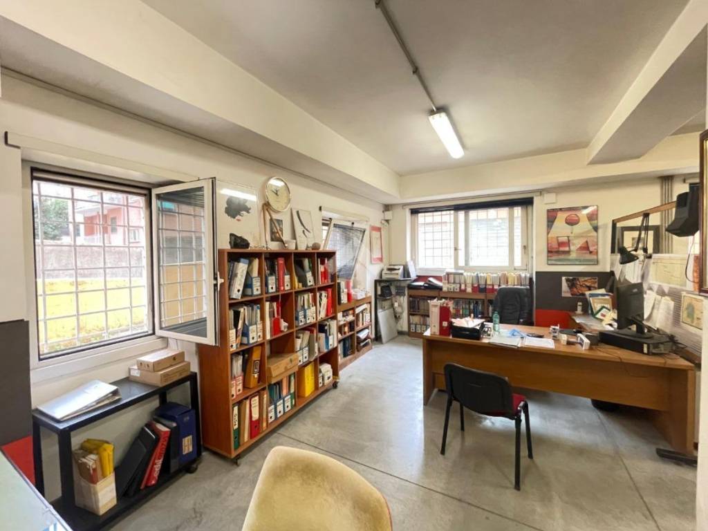 negozio in vendita a Roma in zona Monte Sacro/Talenti