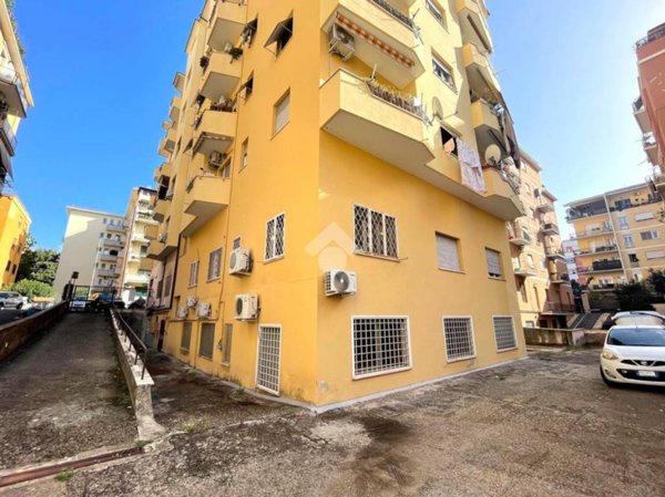 negozio in vendita a Roma in zona Monte Sacro/Talenti