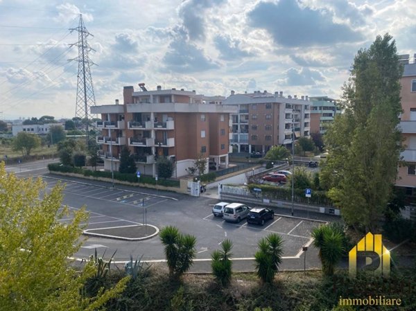 appartamento in vendita a Roma in zona Casalotti