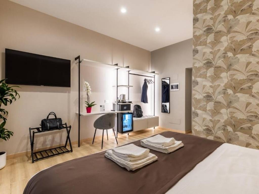 negozio in vendita a Roma in zona Trevi-Colonna