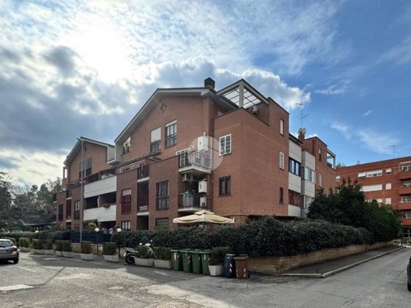 appartamento in vendita a Roma in zona EUR