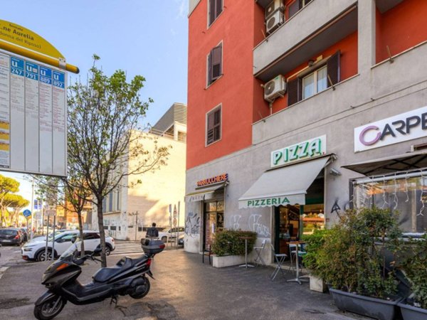negozio in vendita a Roma in zona Aurelio