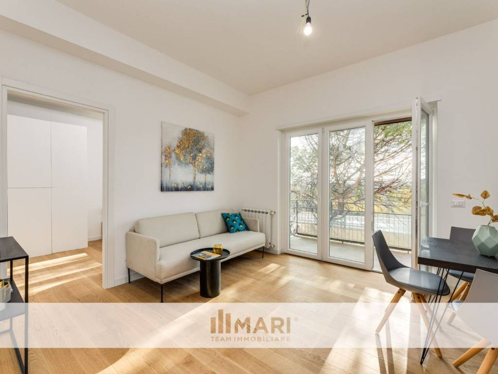appartamento in vendita a Roma in zona EUR