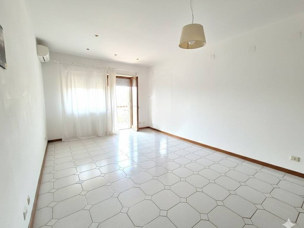 appartamento in vendita a Roma in zona Casalotti