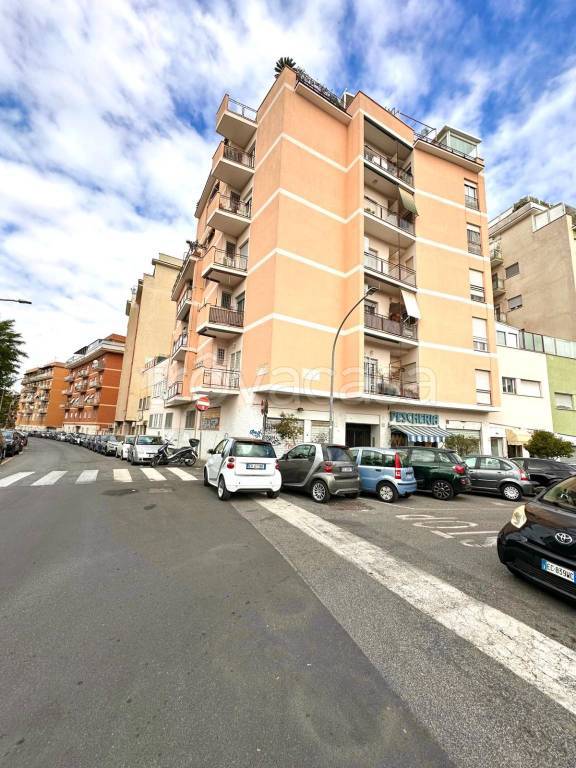 appartamento in vendita a Roma in zona Portuense