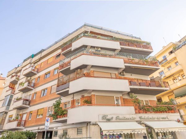 appartamento in vendita a Roma in zona Della Vittoria