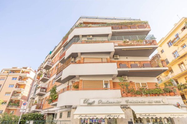 appartamento in vendita a Roma in zona Della Vittoria