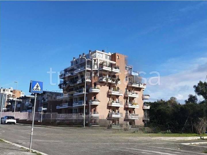 appartamento in vendita a Roma in zona Ostiense