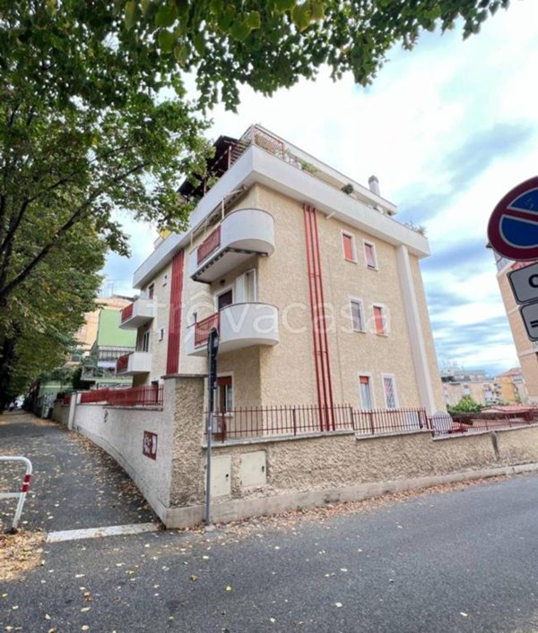 appartamento in vendita a Roma in zona Portuense
