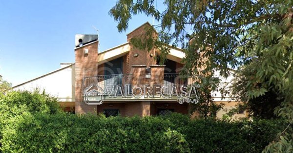 casa indipendente in vendita a Roma in zona Finocchio