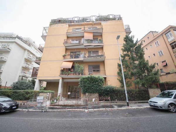 appartamento in vendita a Roma in zona Monte Sacro/Talenti