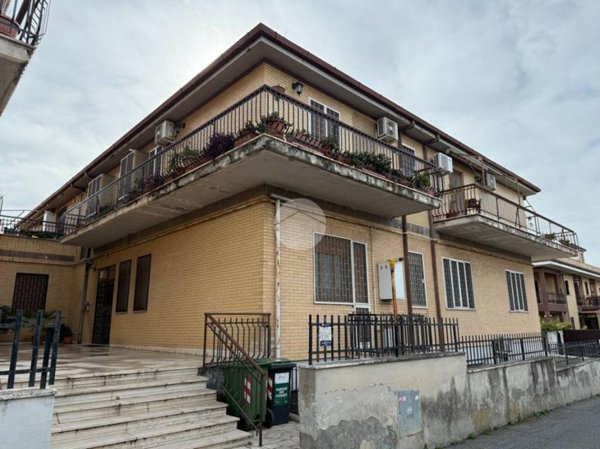 appartamento in vendita a Roma in zona Portuense