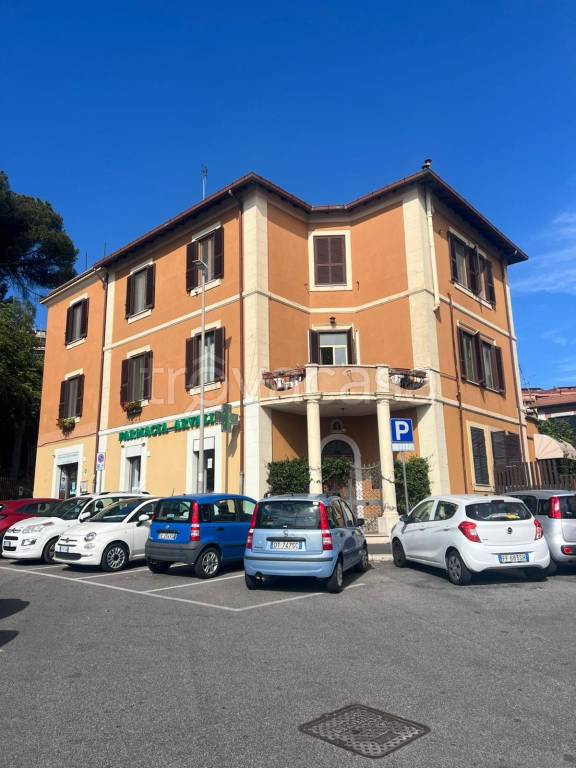 appartamento in vendita a Roma in zona Magliana Vecchia