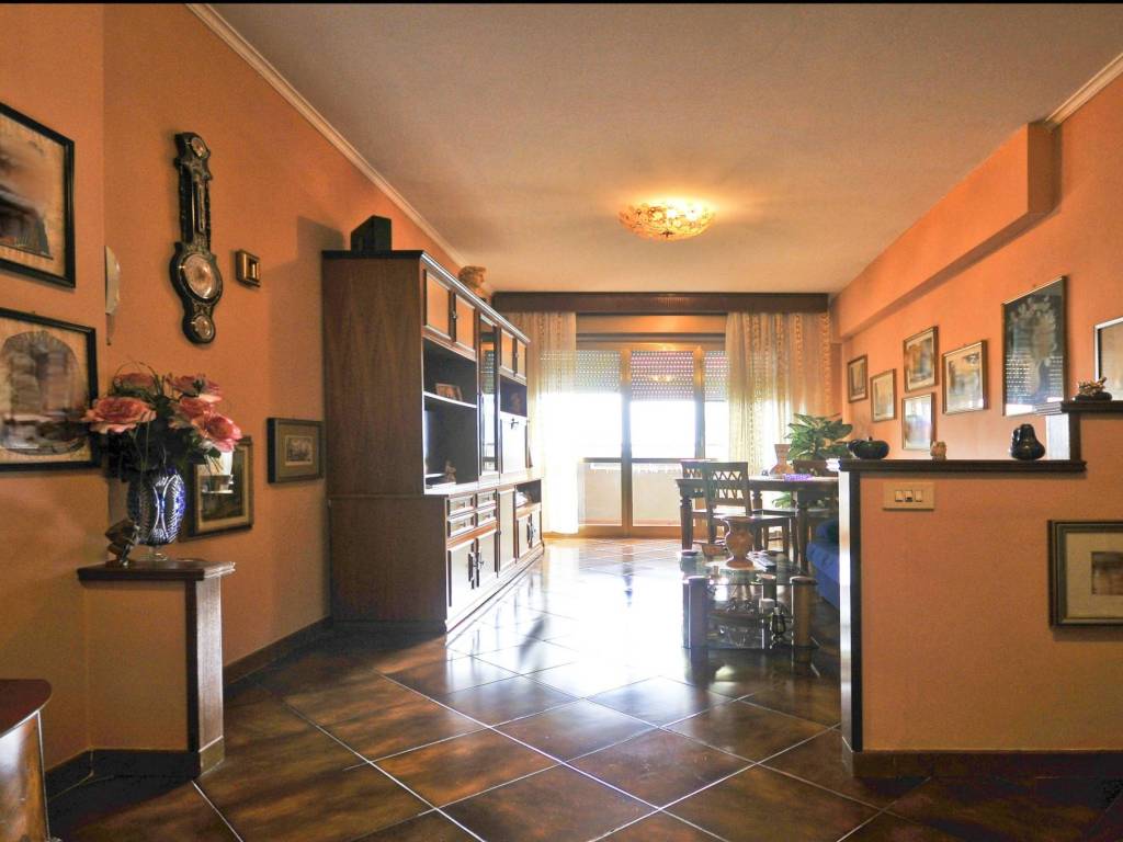 appartamento in vendita a Roma in zona Torre Maura
