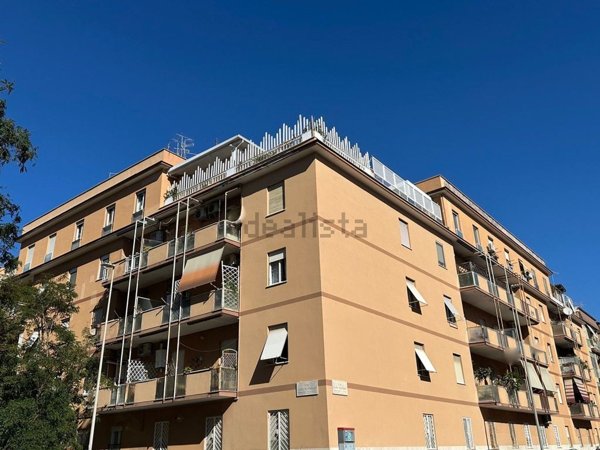 appartamento in vendita a Roma in zona Ostia