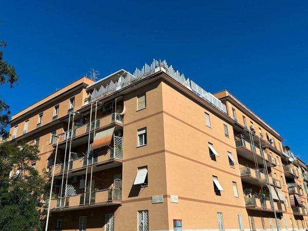 appartamento in vendita a Roma in zona Ostia