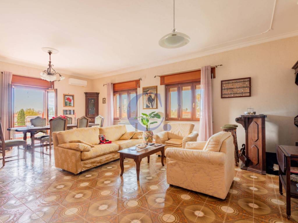 appartamento in vendita a Roma in zona Castel Fusano