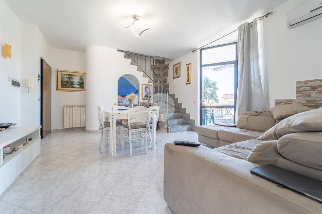 appartamento in vendita a Roma in zona Finocchio