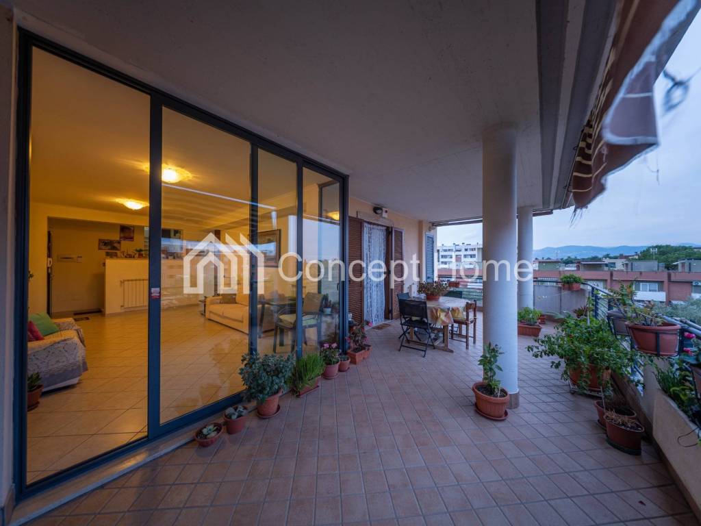 appartamento in vendita a Roma in zona Lunghezza