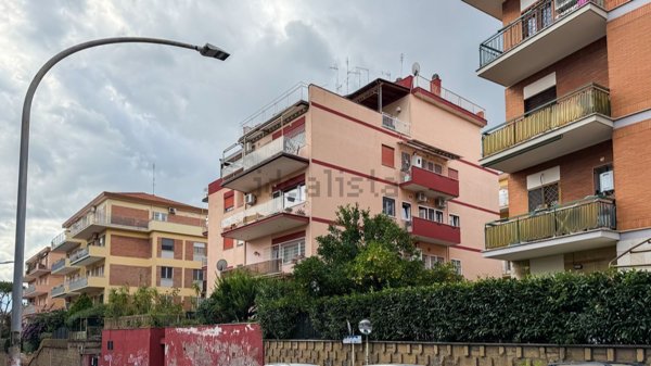 appartamento in vendita a Roma in zona Gianicolense