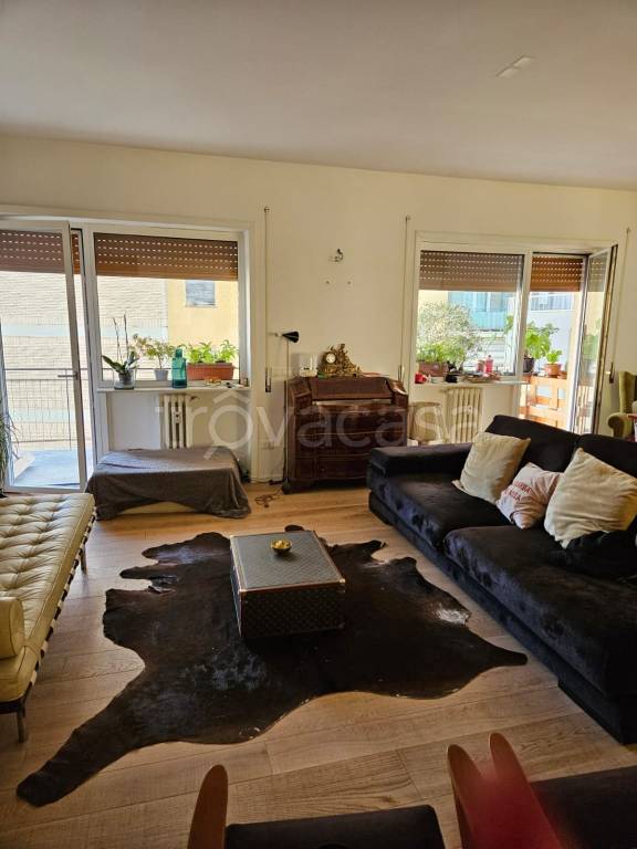 appartamento in vendita a Roma in zona Gianicolense