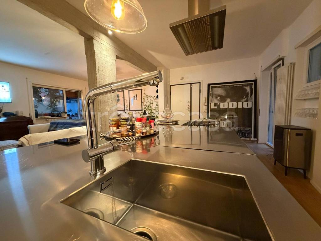 appartamento in vendita a Roma in zona Gianicolense