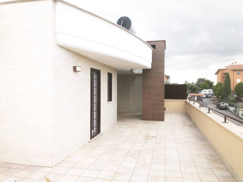 appartamento in vendita a Roma in zona Finocchio