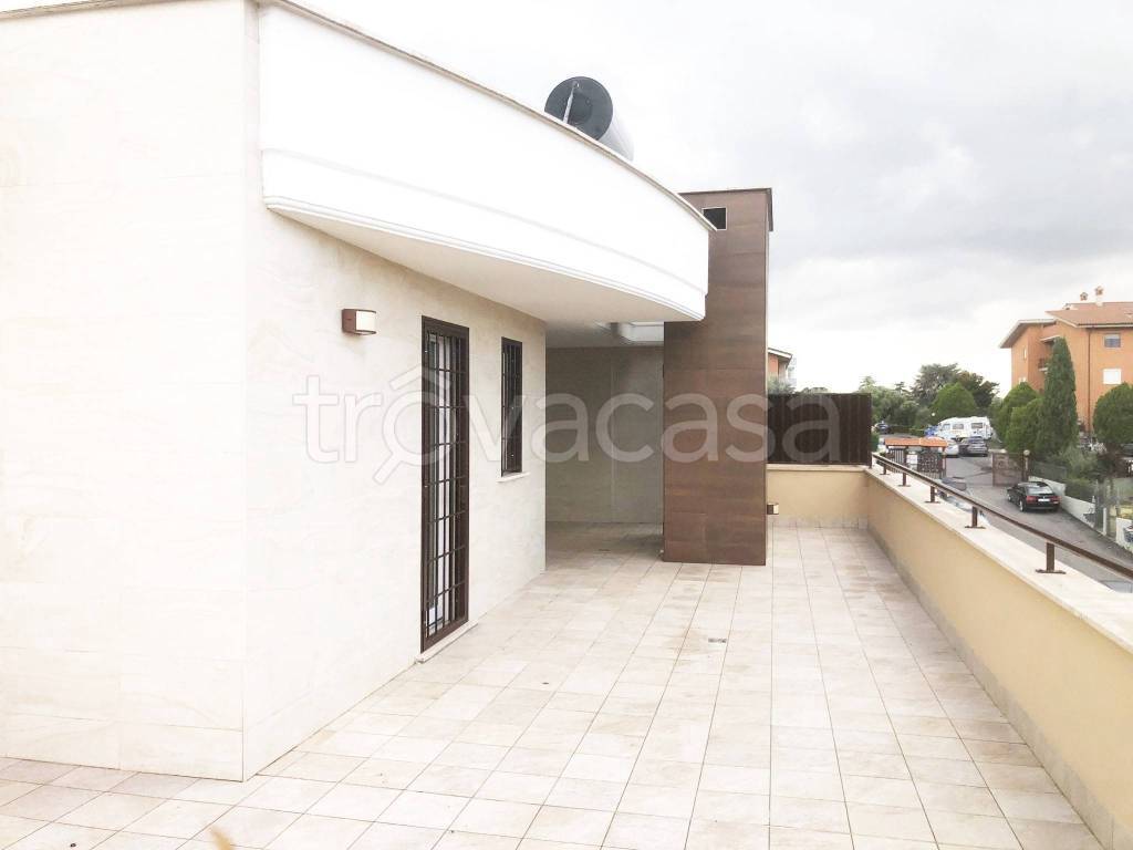 appartamento in vendita a Roma in zona Finocchio