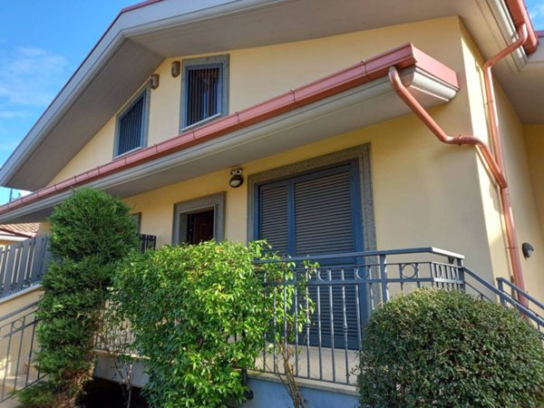 casa indipendente in vendita a Roma in zona Tor Vergata/Torrenova