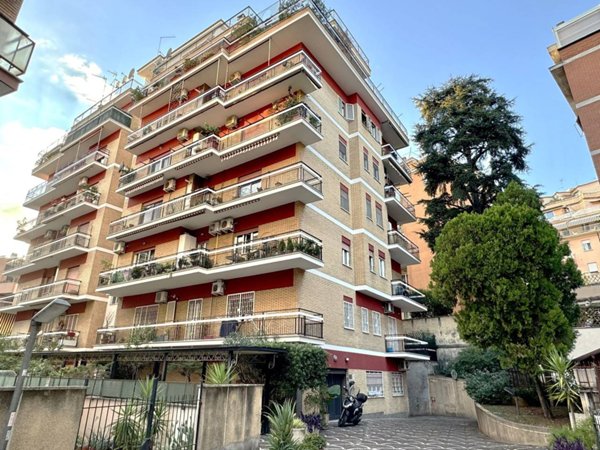 appartamento in vendita a Roma in zona Monte Sacro/Talenti