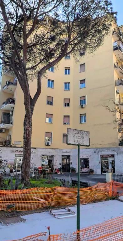 negozio in vendita a Roma in zona Ostiense