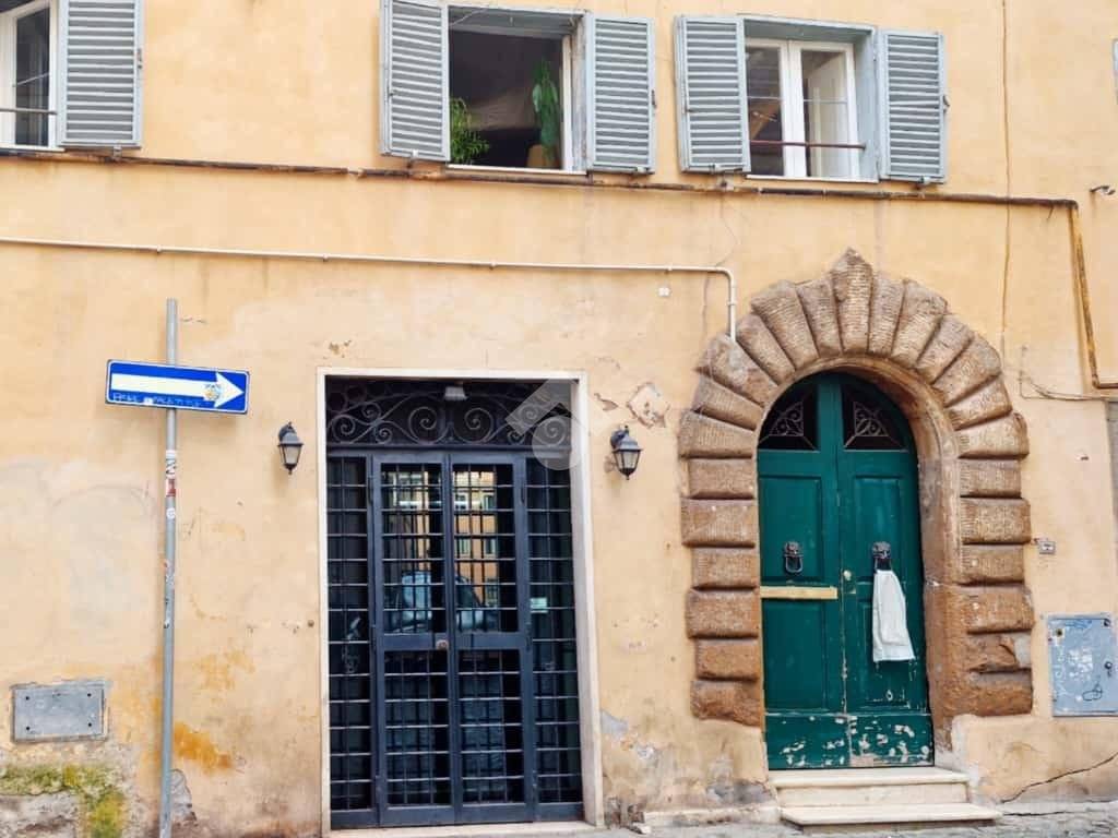appartamento in vendita a Roma in zona Centro Storico