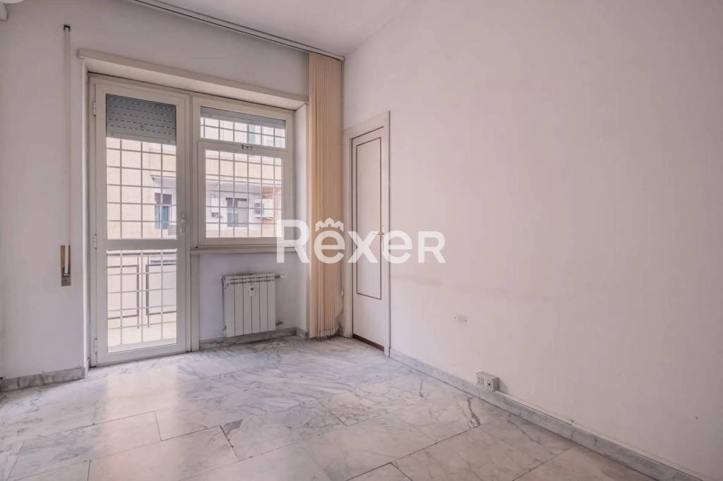 appartamento in vendita a Roma in zona EUR