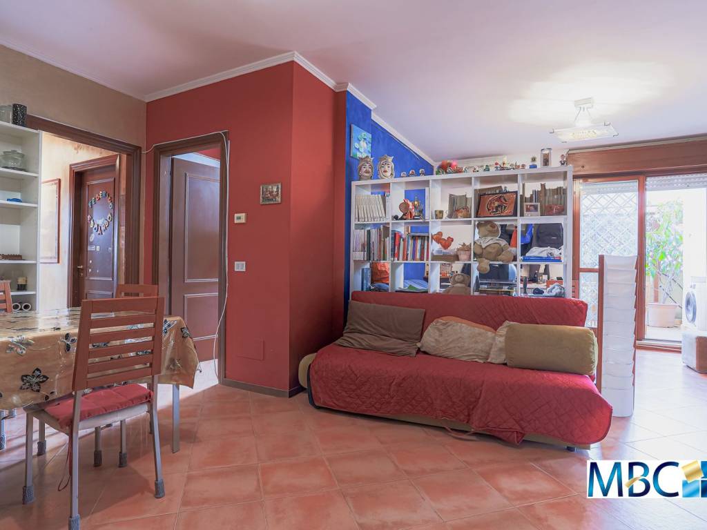 appartamento in vendita a Roma in zona Vitinia