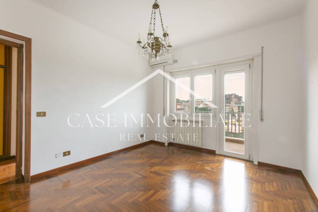 appartamento in vendita a Roma in zona Tor di Quinto