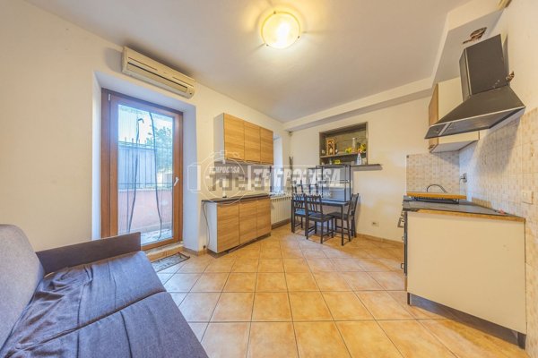 appartamento in vendita a Roma in zona Tuscolano