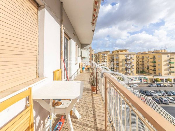 appartamento in vendita a Roma in zona Appio Claudio