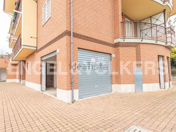 negozio in vendita a Roma in zona Esquilino