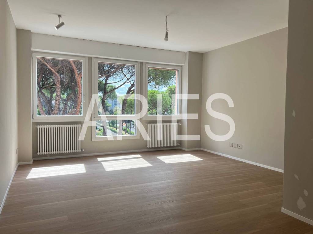 appartamento in vendita a Roma in zona EUR